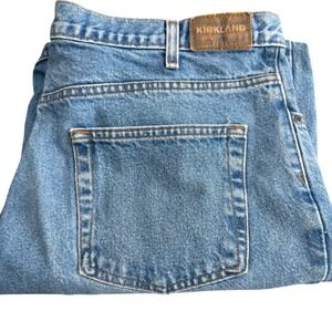 Kirkland Signature Mens Light Wash Straight Leg Jeans Size 38x30 (38x29)
